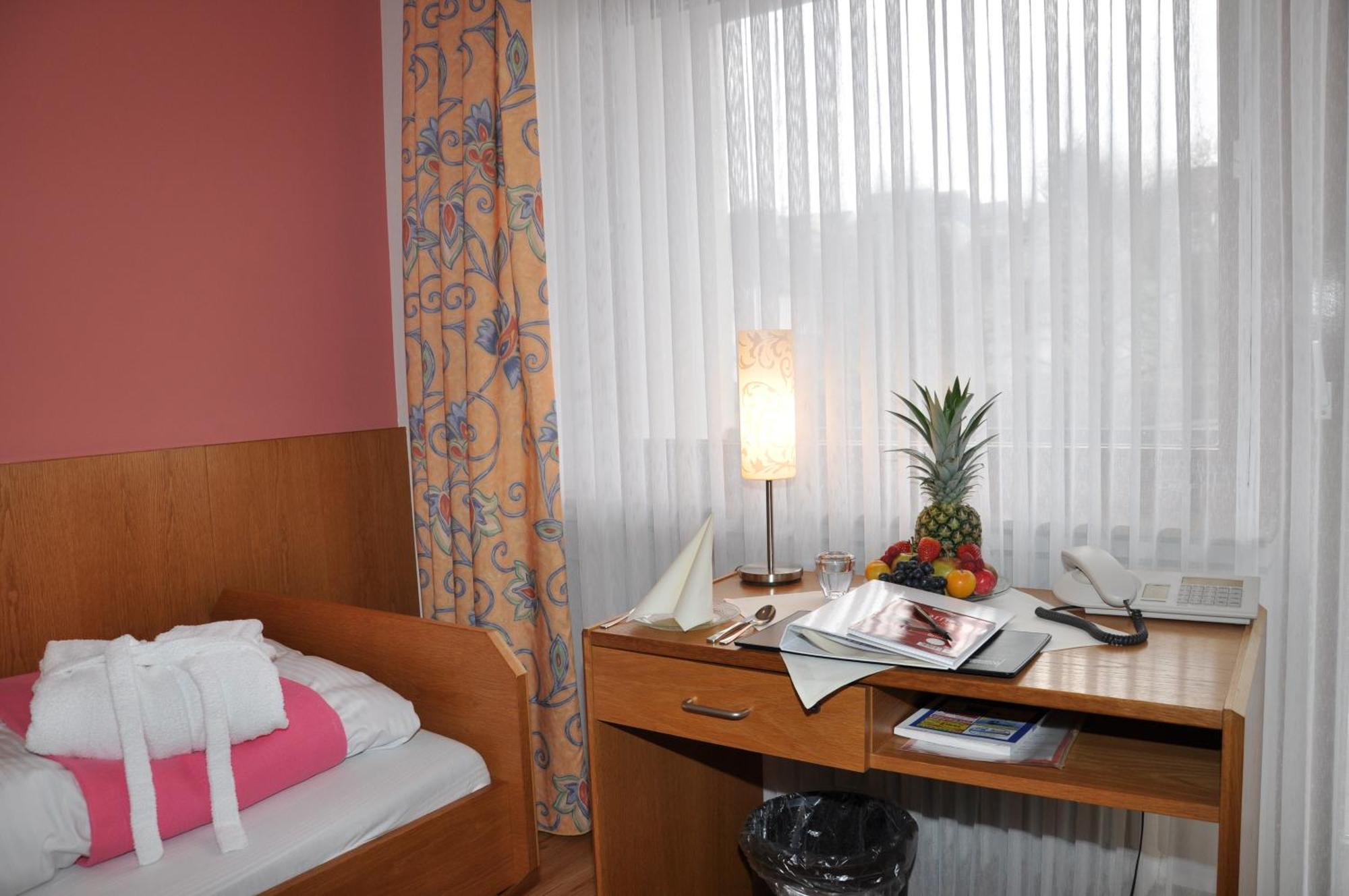 Hotel-Restaurant Sonnenhof Veitsrodt Δωμάτιο φωτογραφία